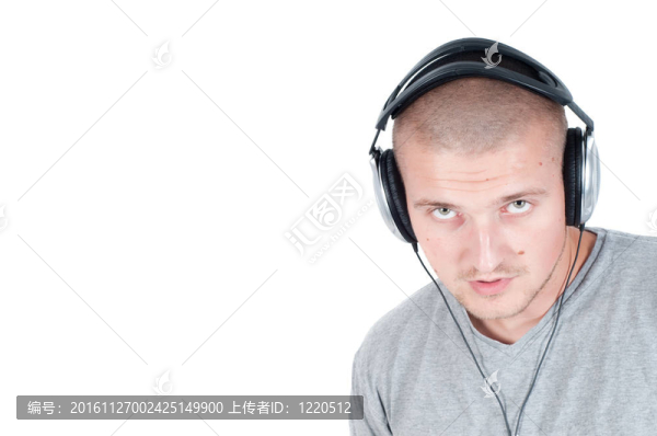 白人男子
