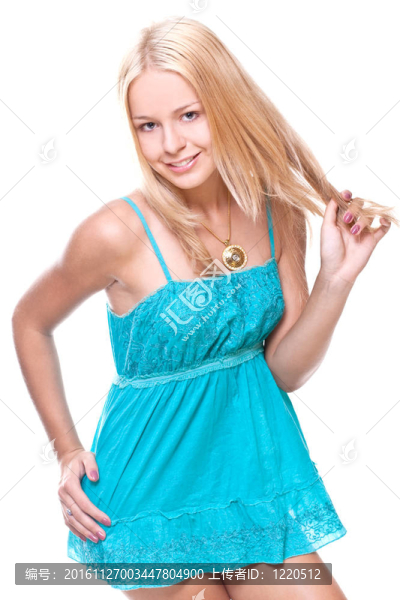 穿著藍色裙子的漂亮女人