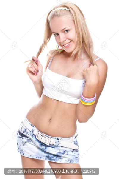 裙子上的漂亮女人