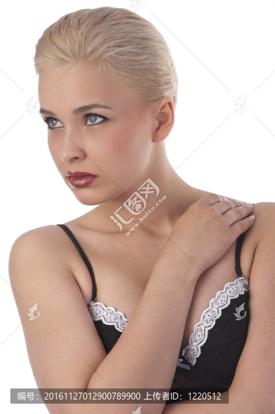 金發(fā)美女寫真