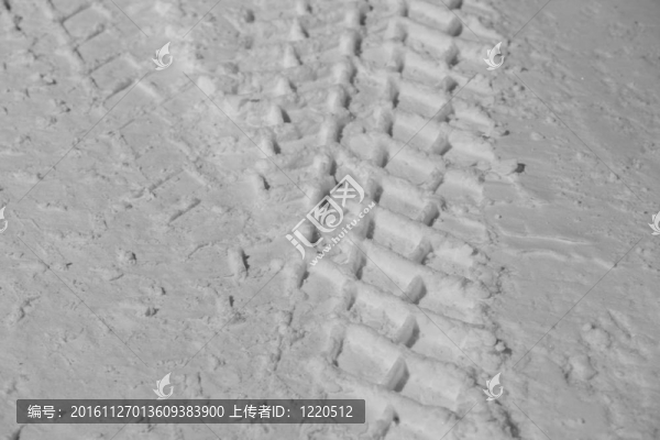 輪胎痕跡
