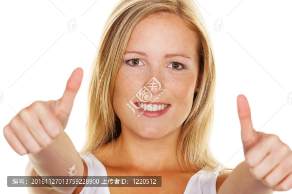 女人豎起大拇指