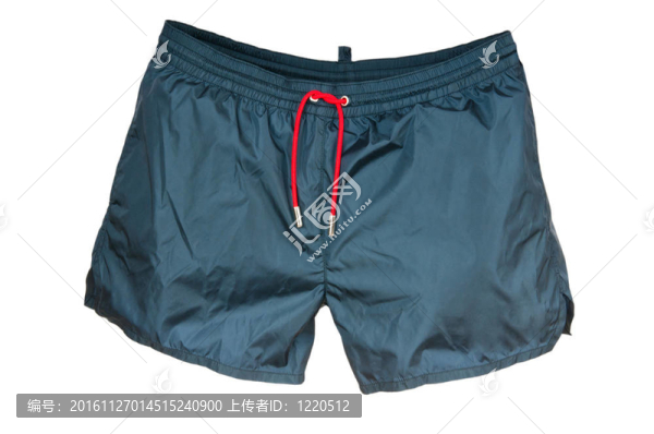 男泳裝孤立在白色