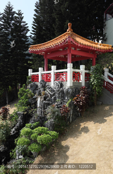 在10000佛寺紅亭；香港