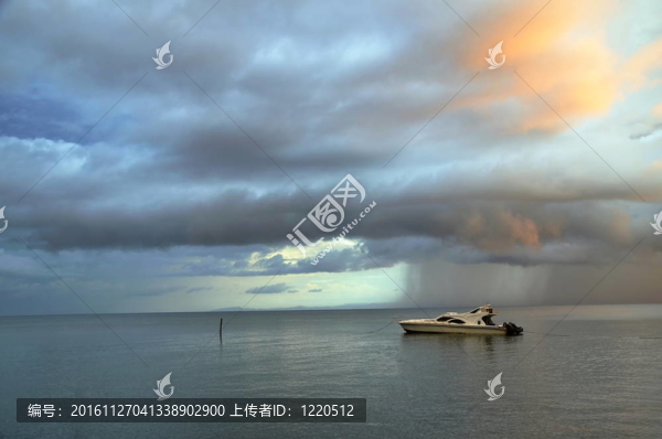船上的日落