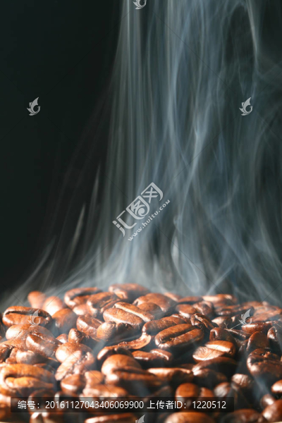 咖啡在煙霧