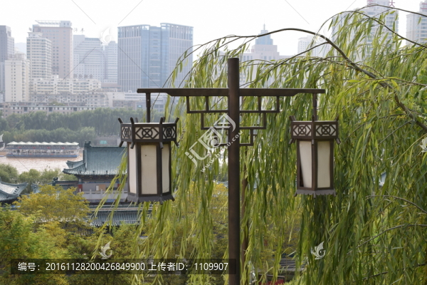 仿古路燈