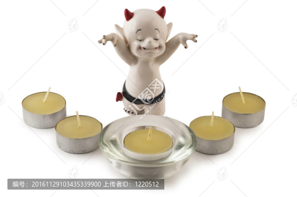 圣誕蠟燭的魔鬼