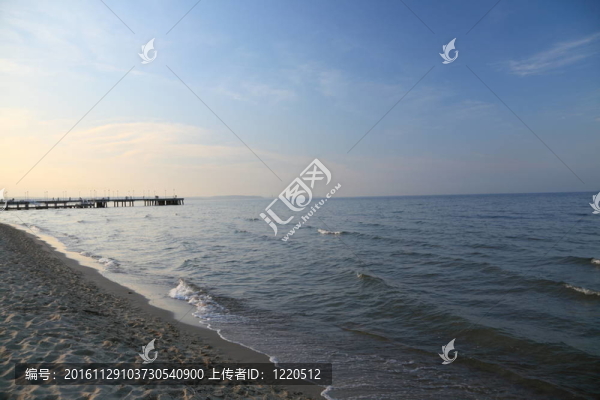 木墩在波羅的海-,Orlowo；格丁尼亞；波蘭
