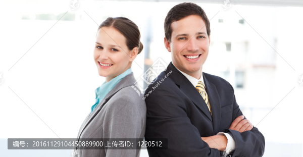 快樂(lè)的伙伴來(lái)冒充togetherback