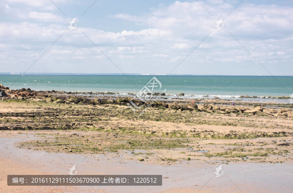 法國(guó)的“乳石海岸”景觀