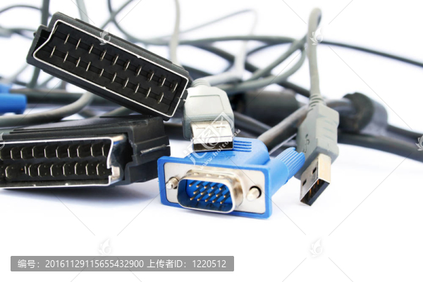 USB電纜和插頭