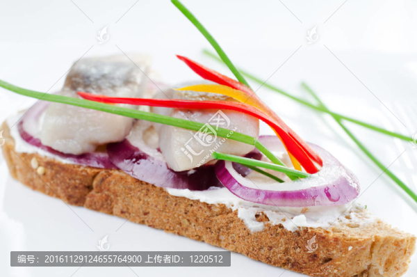 關(guān)閉與鯡魚叮咬