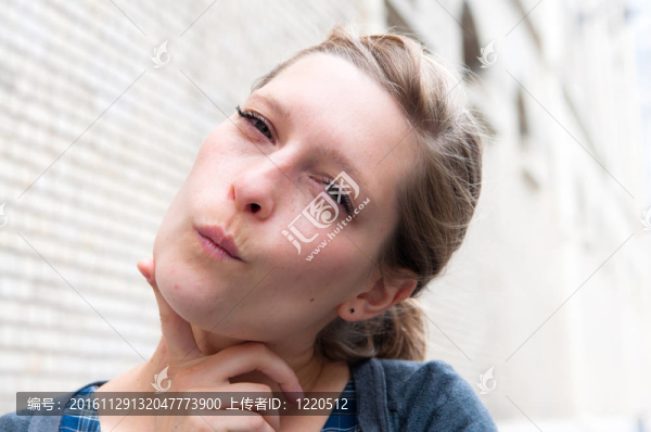 思想的女人