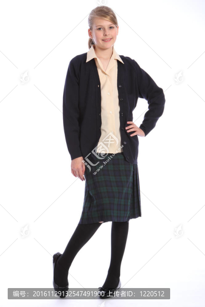高中女生穿校服