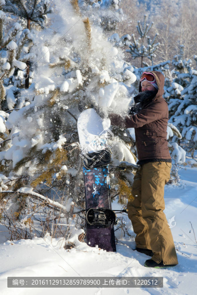 女人與滑雪板