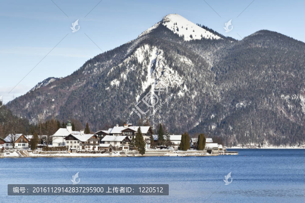 瓦爾