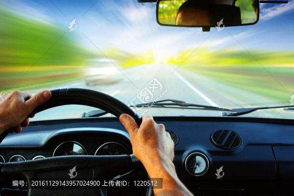 小型車