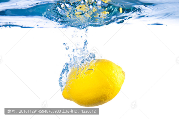 檸檬水下