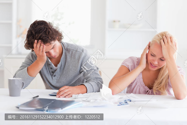 大絕望的夫婦