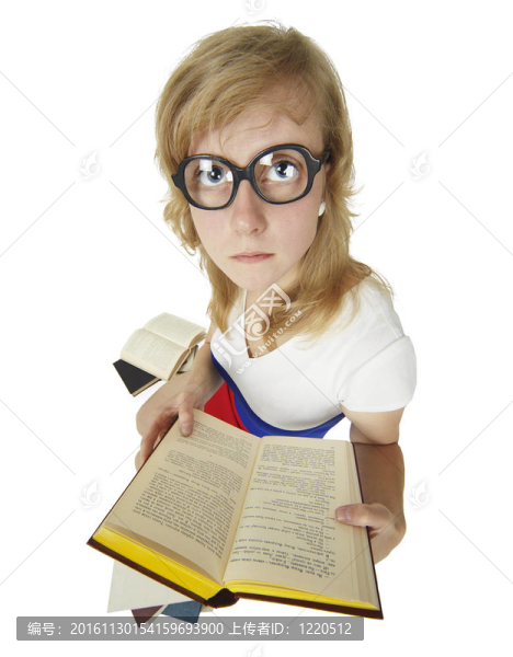 戴眼鏡的女孩讀的書