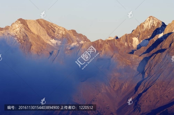 比利牛斯山脈