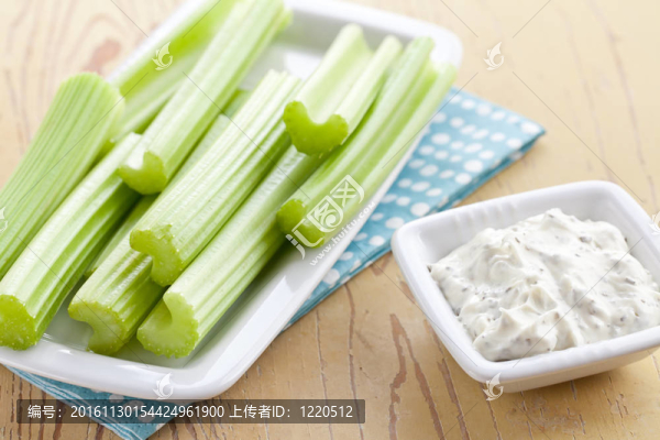 綠色芹菜枝