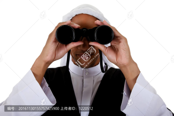 年輕漂亮的非洲裔男子謝赫；望遠(yuǎn)鏡；