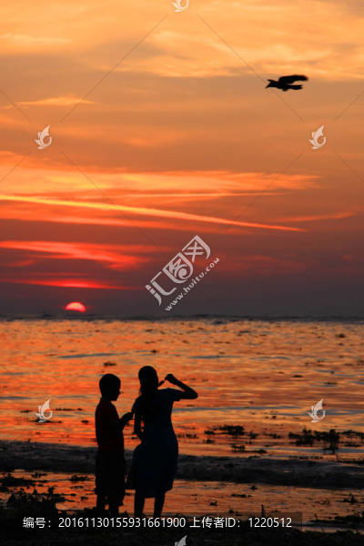 在海灘上的冰淇淋