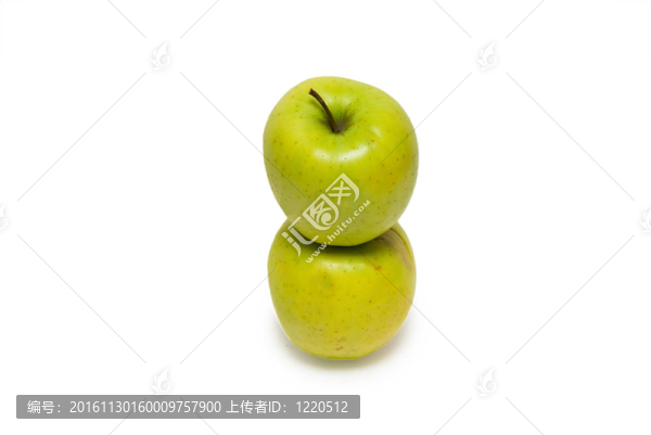 白色背景上的青蘋果