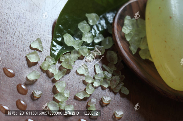 綠色肥皂的水療