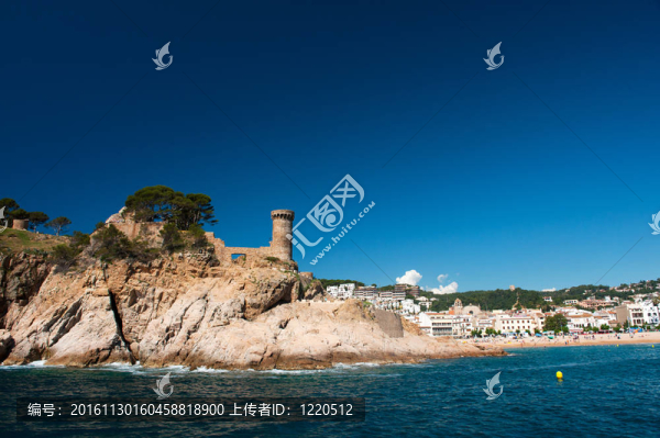 西班牙海岸的城堡