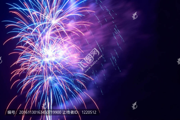 煙花爆竹；敬禮