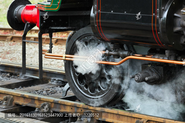 靠近前輪Archibald,Sinclair爵士機(jī)車