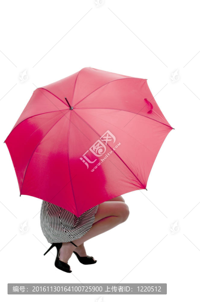 女子拿著雨傘
