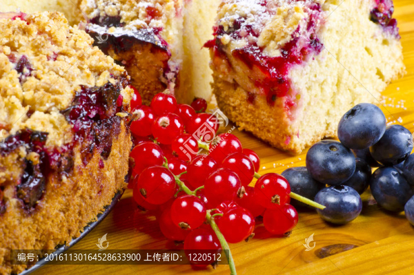 醋栗藍(lán)莓蛋糕
