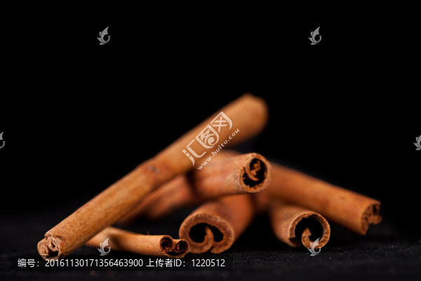 肉桂棒堆積