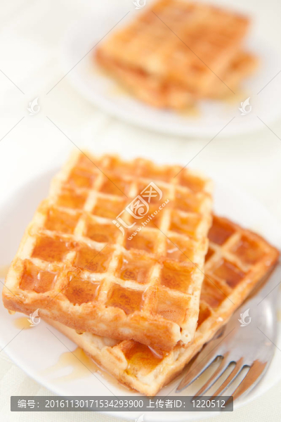 華夫餅?zāi)ǚ涿墼谝槐P
