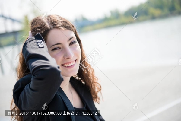 年輕女性-戶外肖像