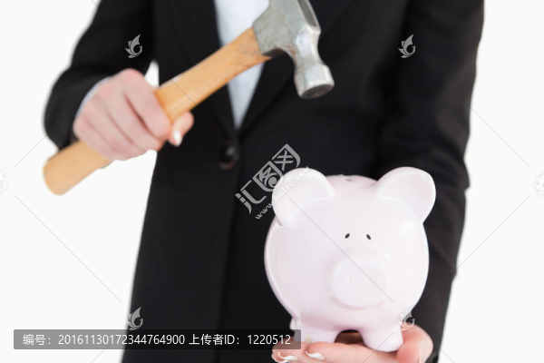 將被打碎的存錢罐