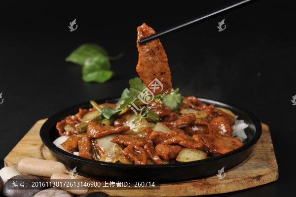 鐵板嫩牛肉