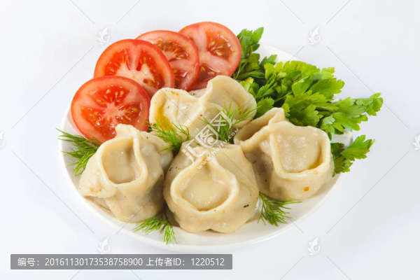 美味的hinkali番茄沙拉