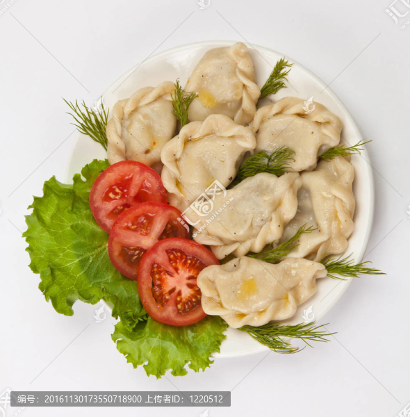 美味的西紅柿沙拉豬肉水餃