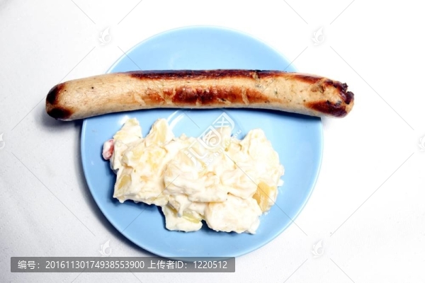 德國香腸和土豆沙拉