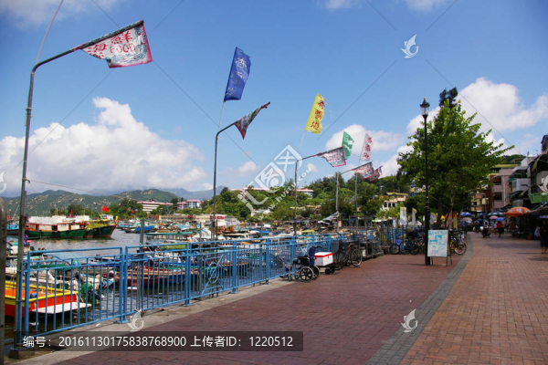 Cheung,Chau漁村有許多漁船