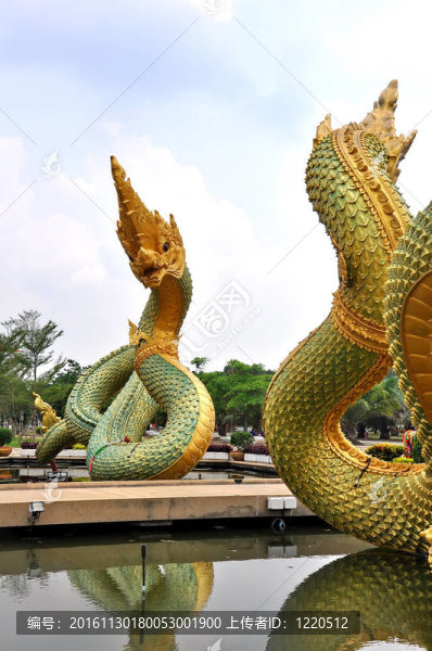 Naga國王的雕像