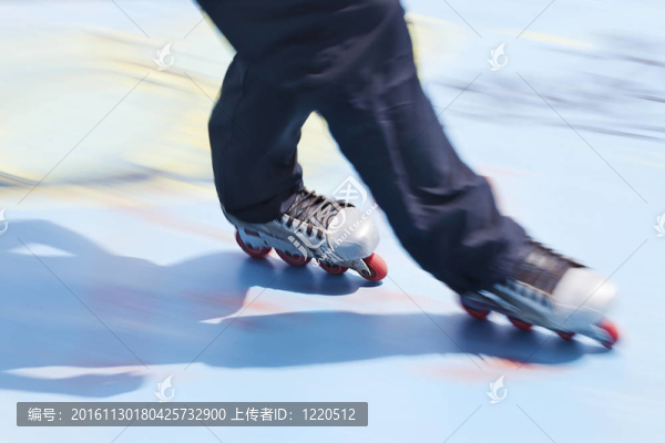 直排輪溜冰
