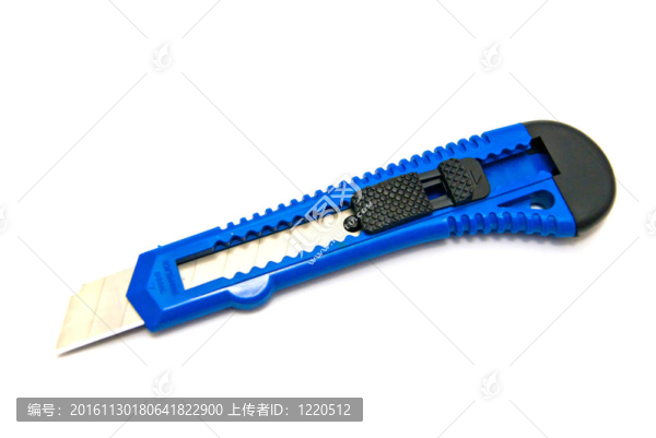 白色文具刀特寫