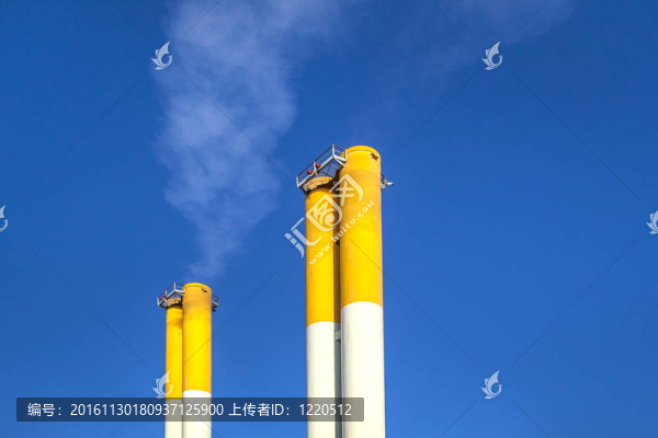 藍(lán)色天空的煙囪