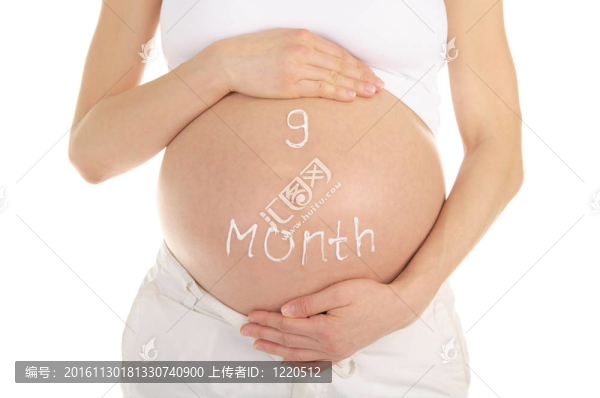 懷孕婦女的肚子與字九個(gè)月